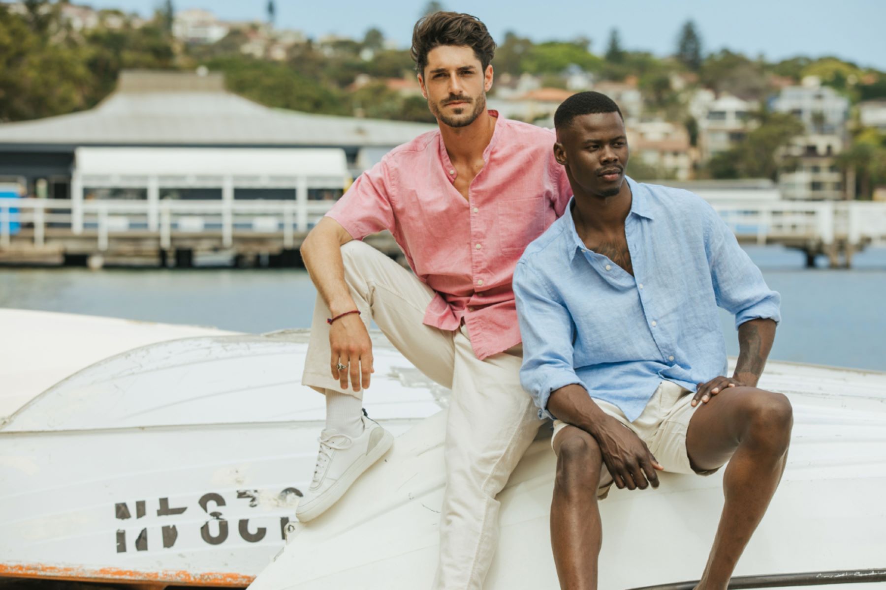 5 Stylish Ways To Rock Men's White Linen Pants For A Casual Summer Look
