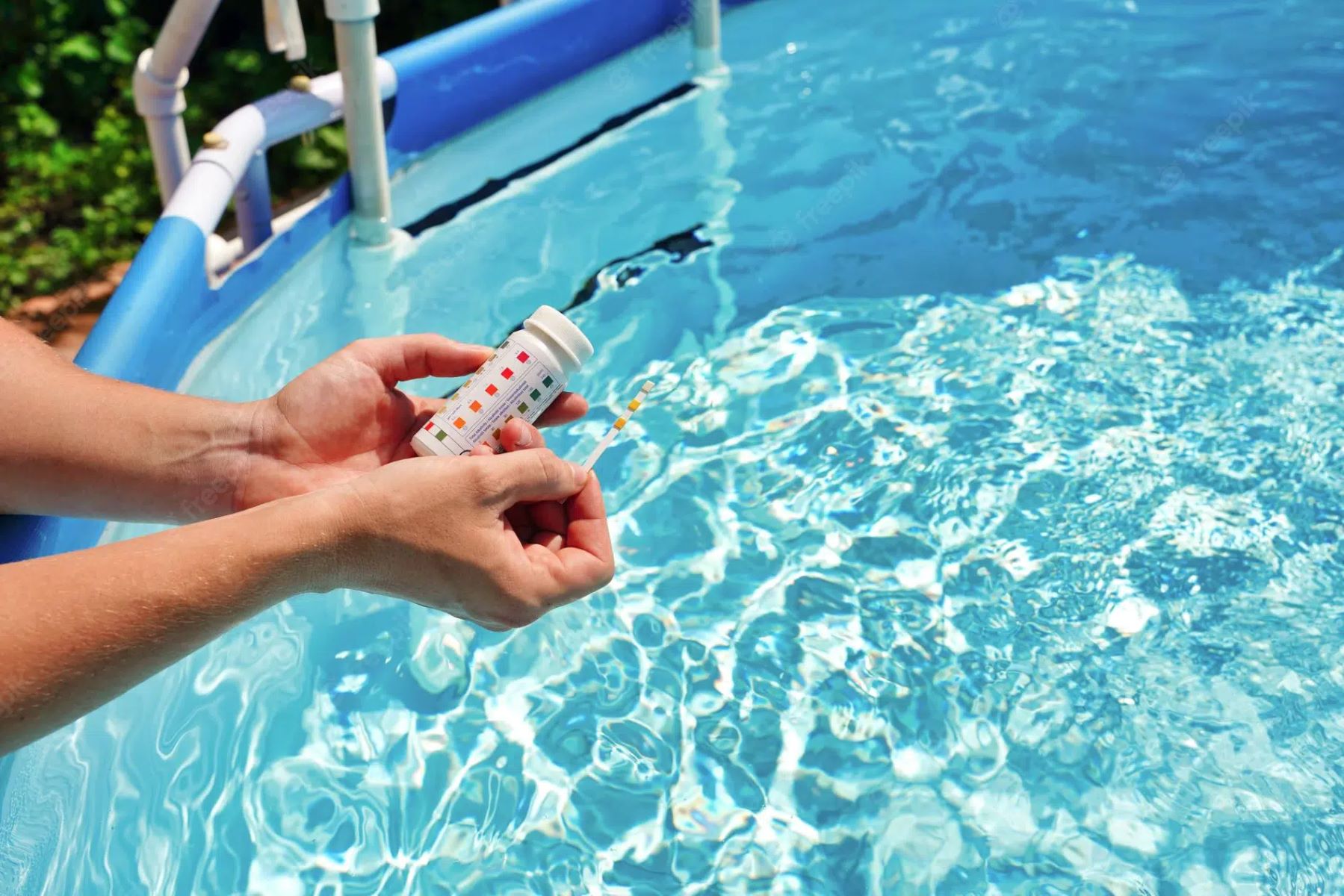 5 Surprising Ways To Naturally Lower Your Pool’s PH Without Chemicals!