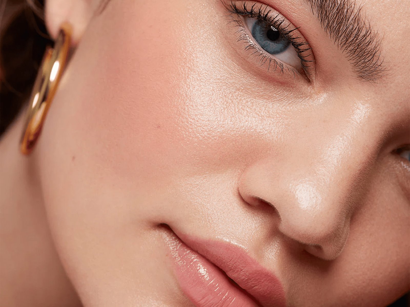 Discover The Beauty Of Peach-Colored Skin