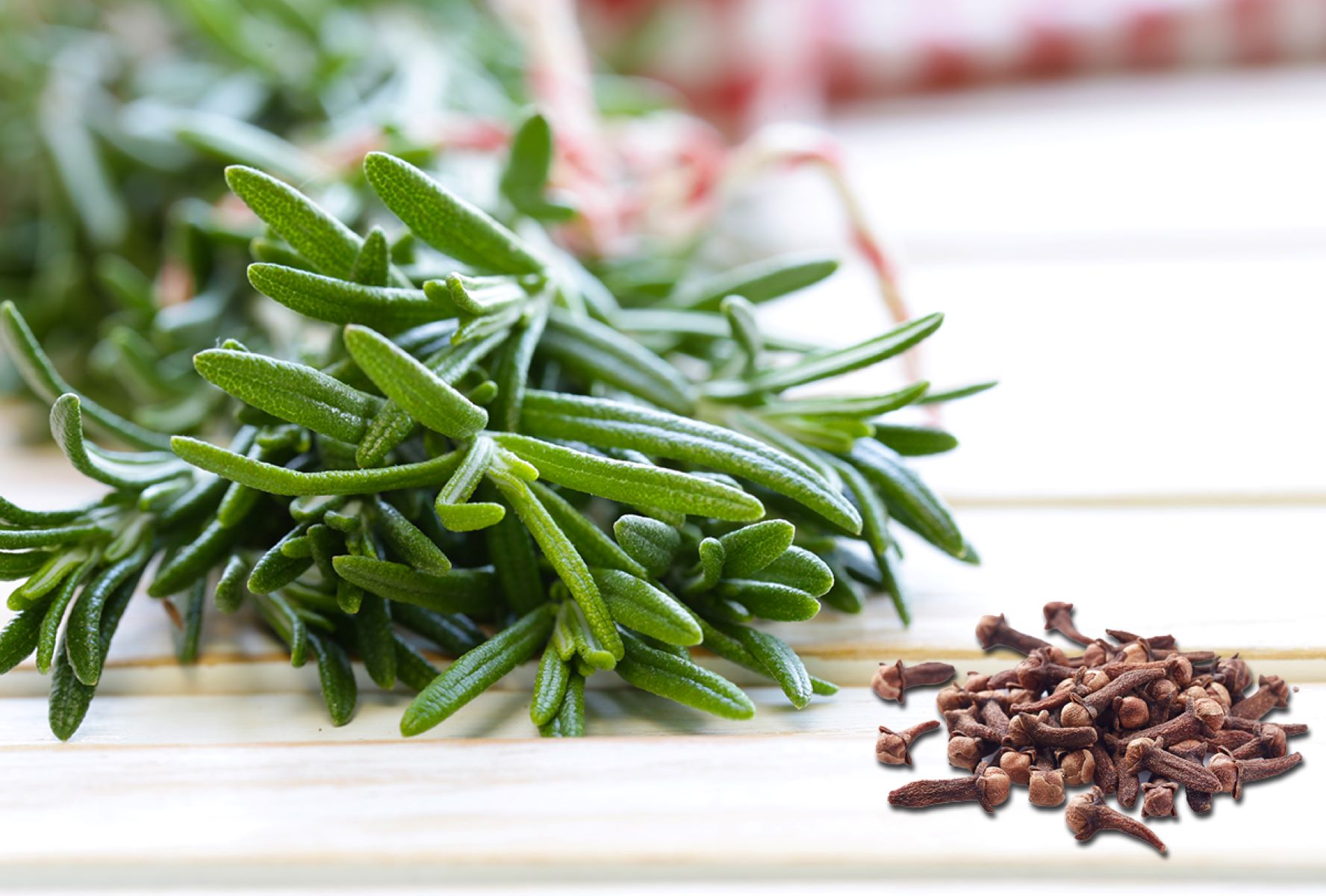 Discover The Incredible Hair Growth Benefits Of Rosemary And Cloves!