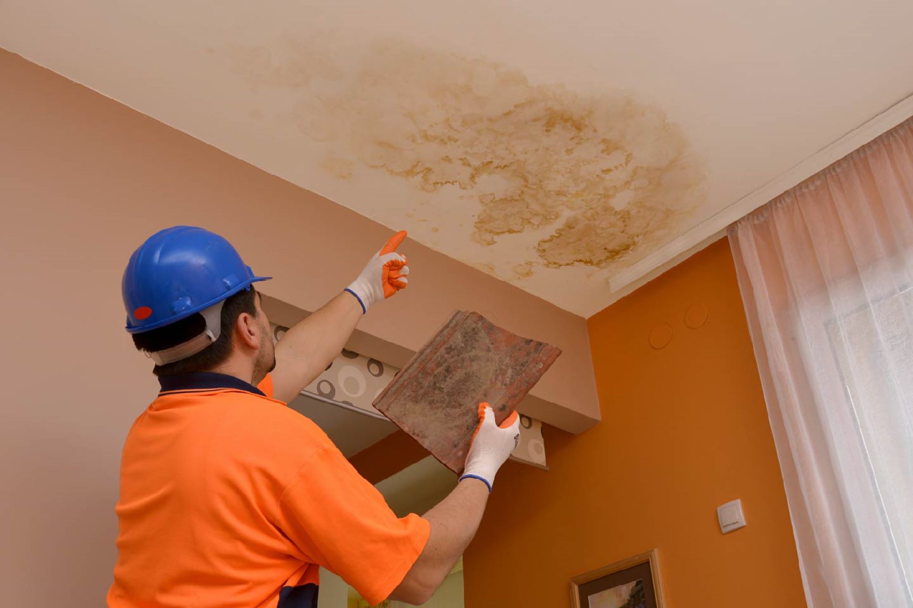 Ingenious Solutions To Conceal Water Stains On Your Ceiling