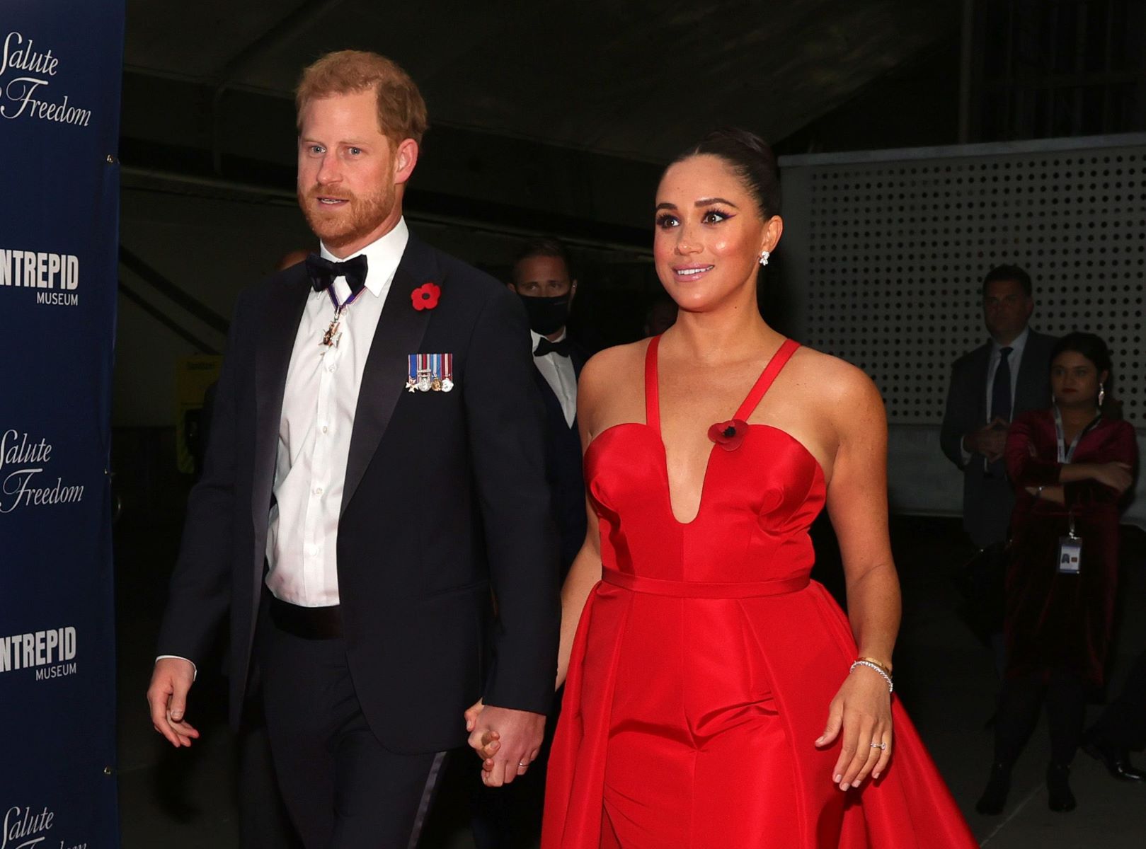 Meghan Markle's Order For 'Red Crochet Gown' Cancelled Over Invictus Games Concerns