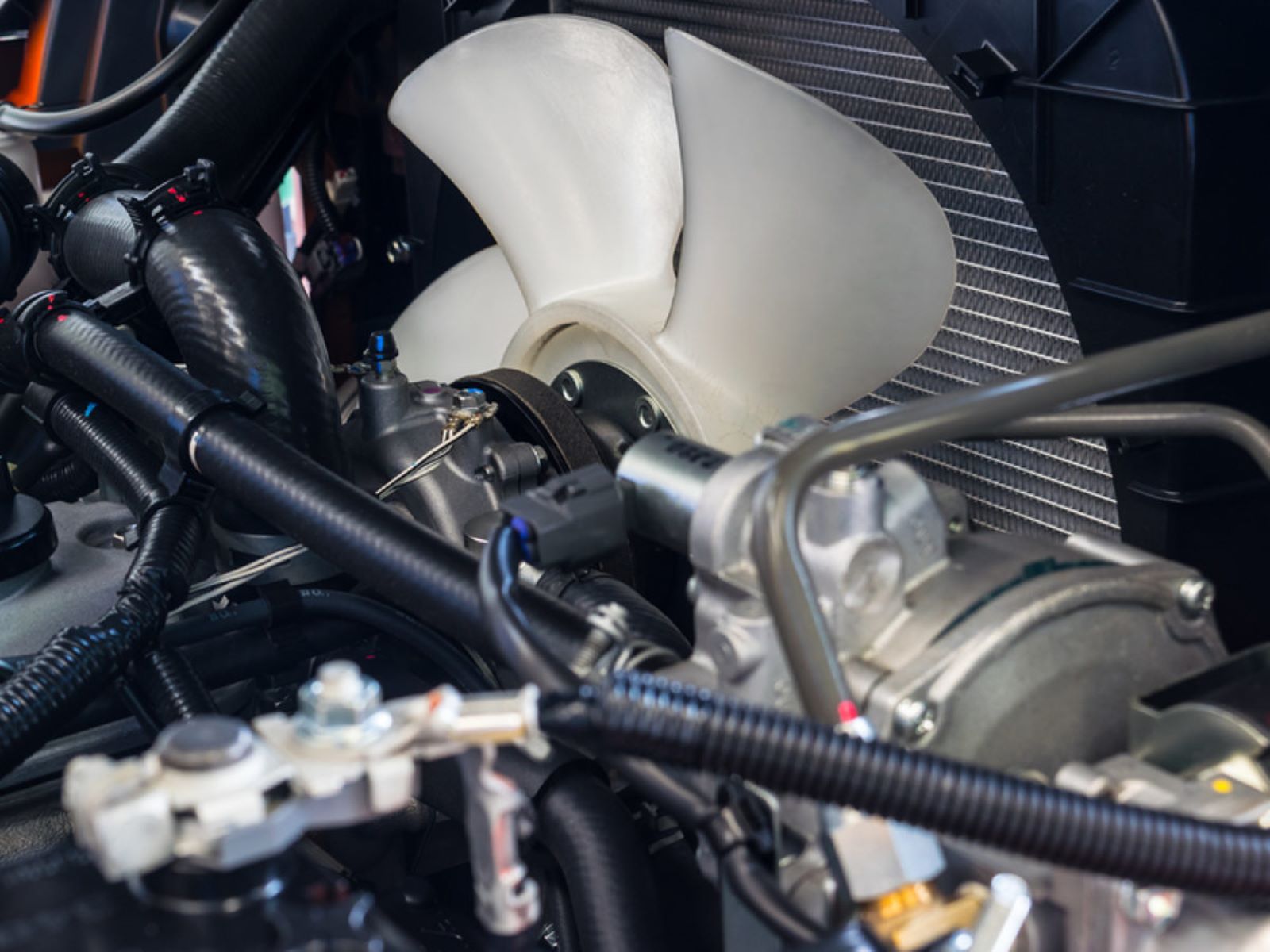 Mysterious Car Phenomenon: Engine Fan Refuses To Quit!