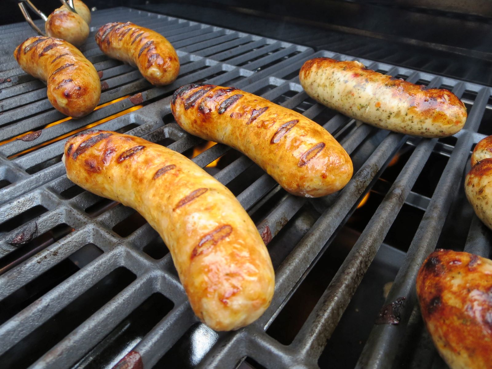 The Perfect Temperature To Cook Sausage For Juicy And Delicious Results!