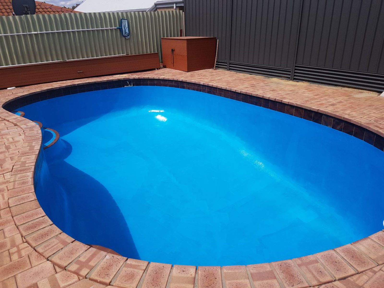 The Pros And Cons Of Epoxy Pool Paint: What You Need To Know!