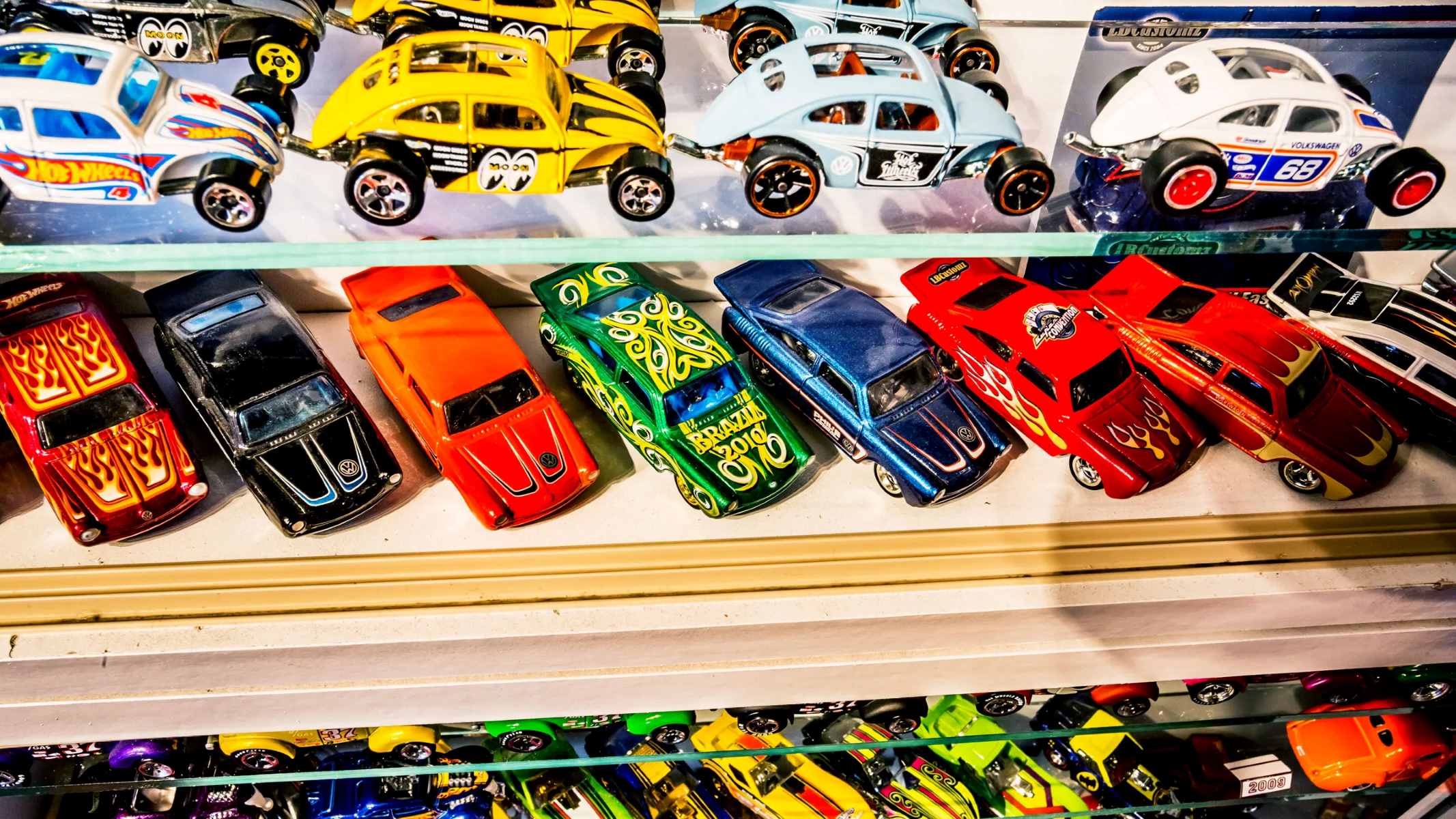 The Surprising Truth About Hot Wheels Cars' Unique Wheels!