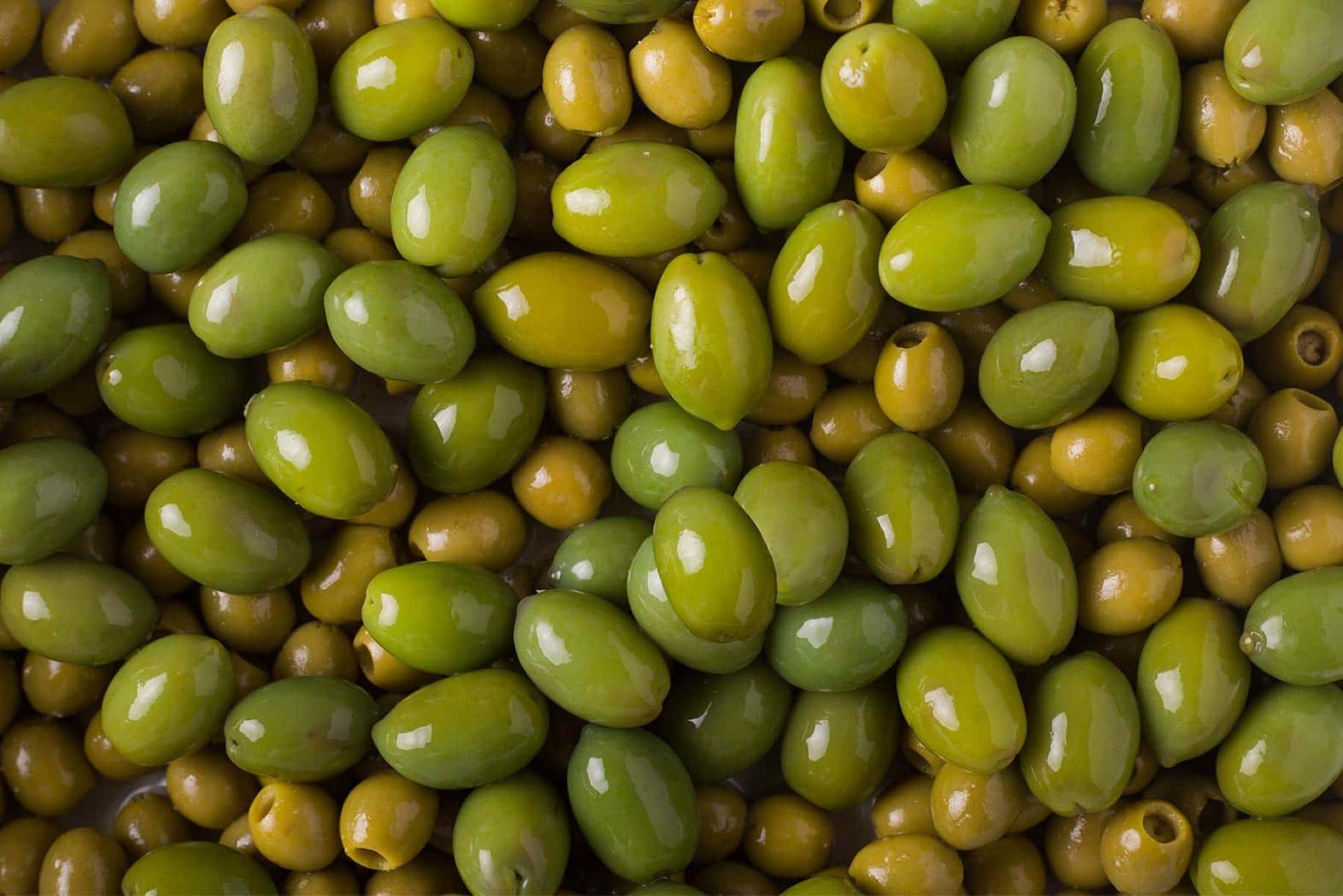 The Surprising Truth About Pitted Vs. Unpitted Olives