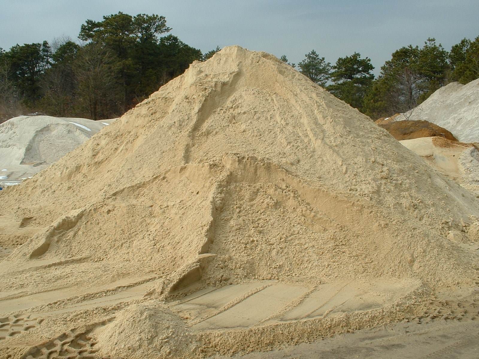 The Surprising Weight Of A Cubic Yard Of Sand!