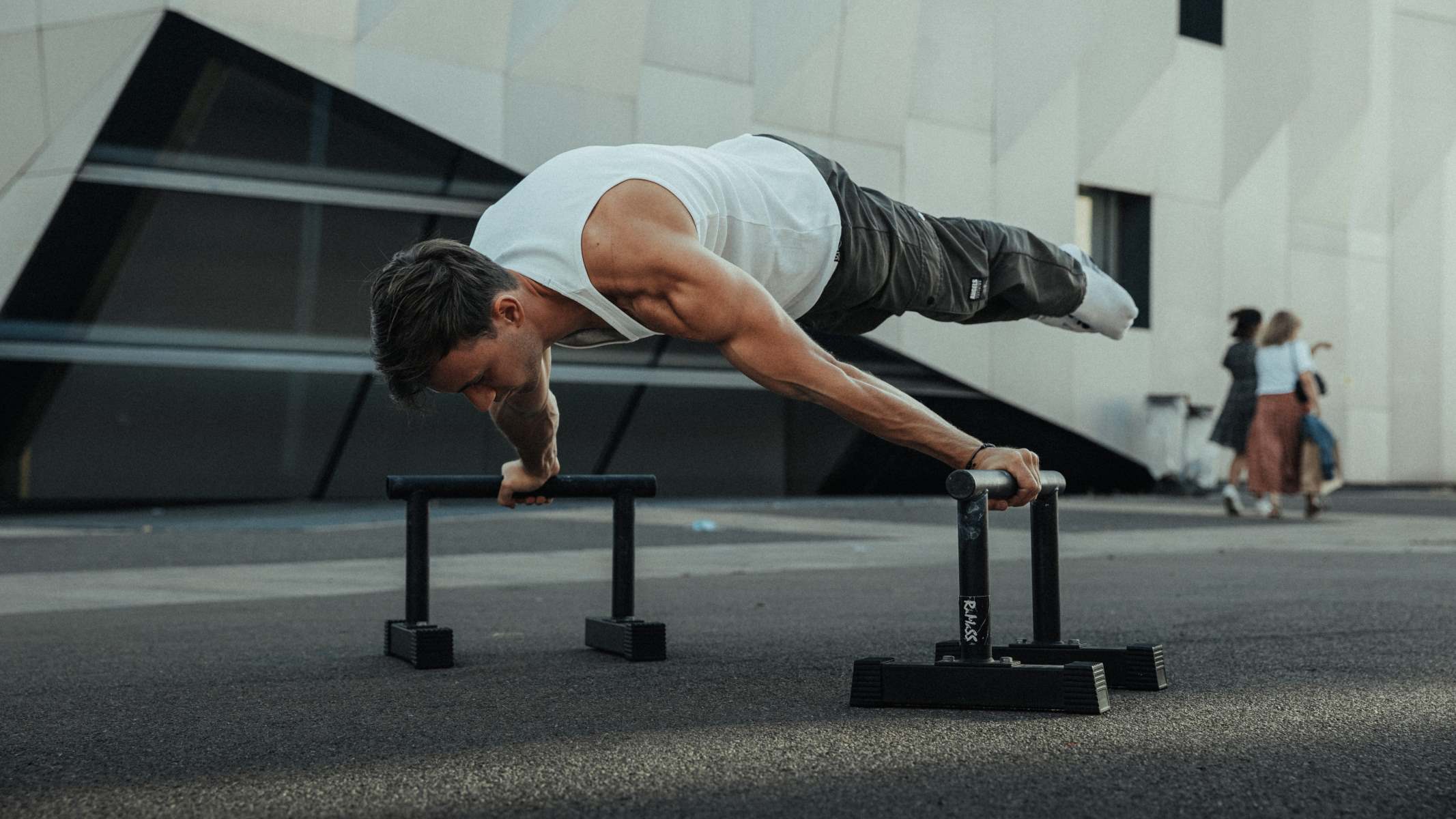 The Ultimate Calisthenics Workout Routine For Beginners With No Equipment