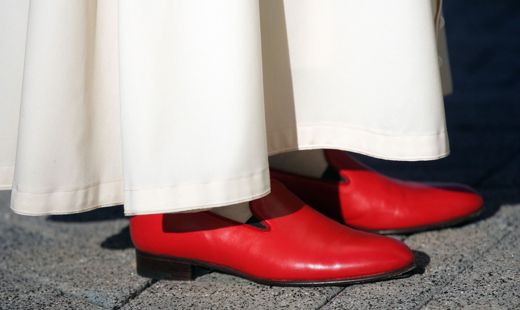 The Ultimate Guide To Wearing Red Shoes At A Wedding