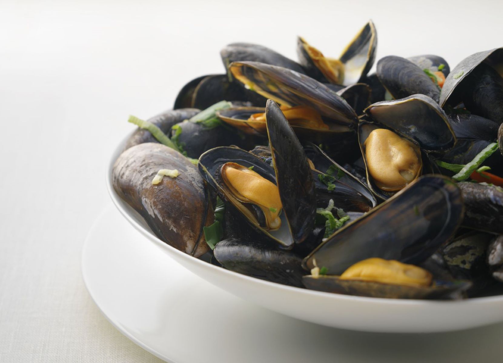 The Ultimate Showdown: Black Mussels Vs. New Zealand Mussels - Which Reigns Supreme In Taste And Texture?
