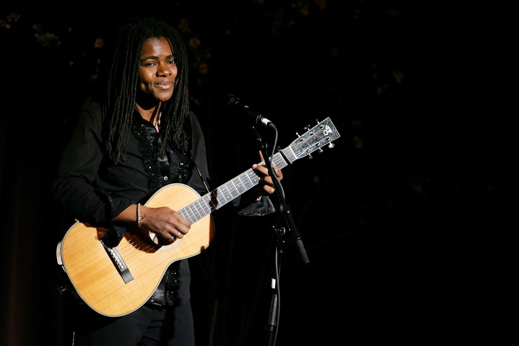 Tracy Chapman’s Powerful Message In “Fast Car”