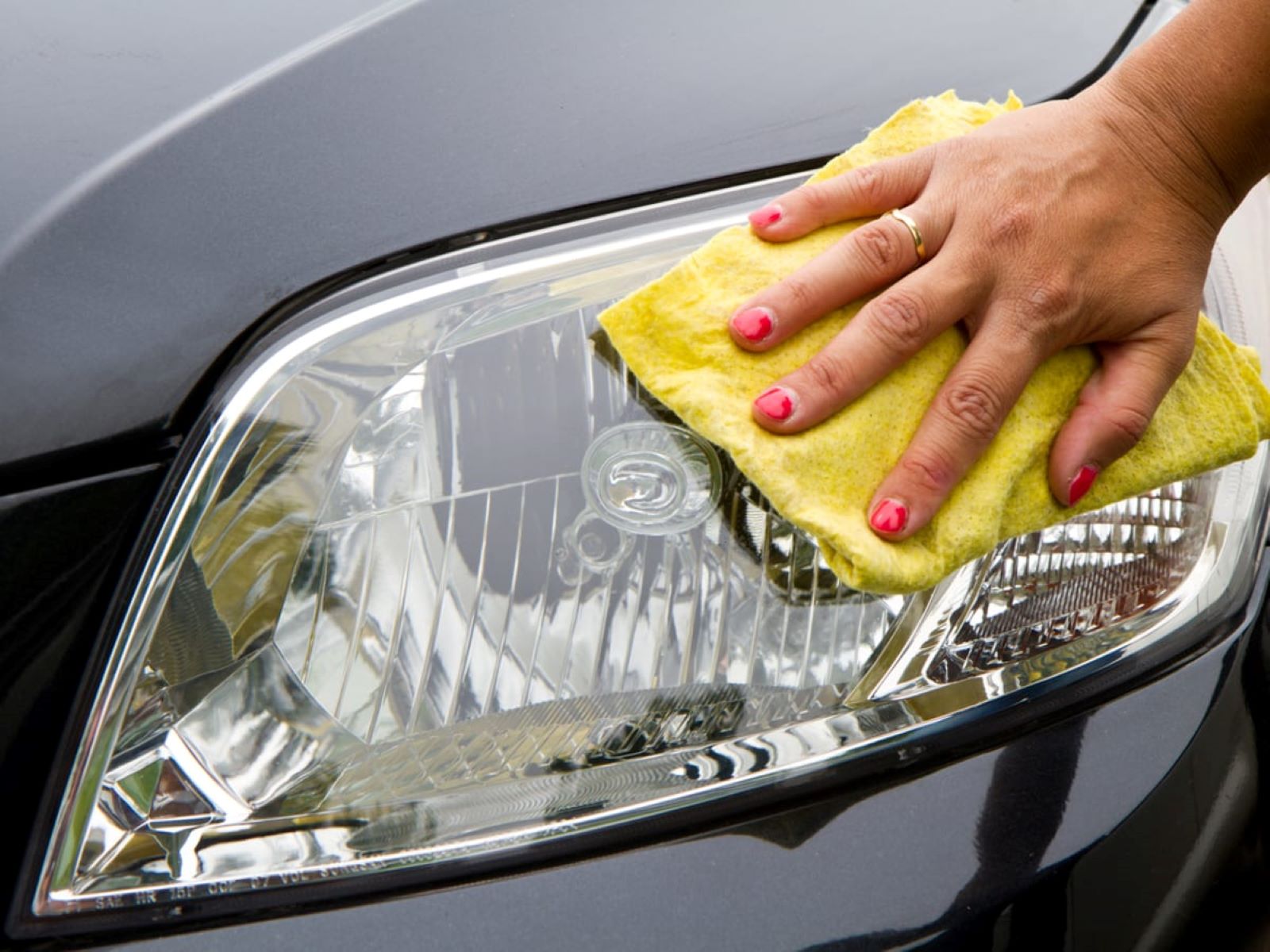 Unbelievable Hack: Transform Your Car Headlights With WD-40!