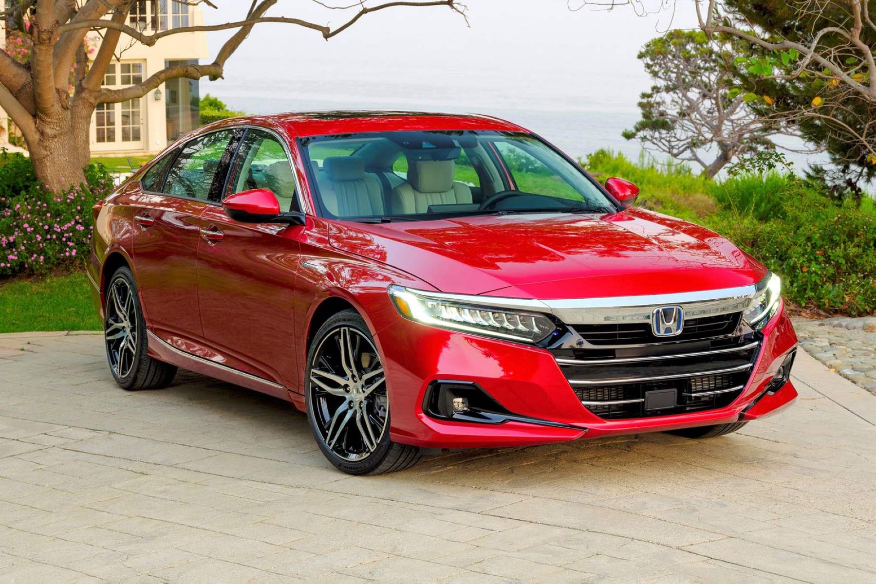 Unveiling The Ultimate Discount: How Much Can You Save On A Used Honda Accord Hybrid From A Dealer?