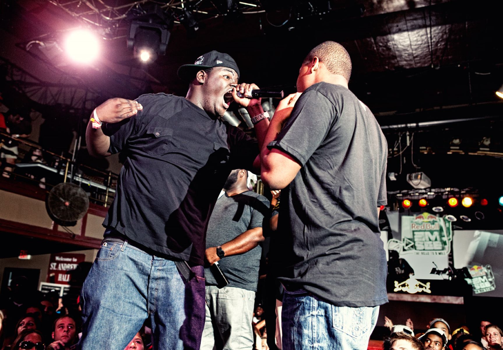 10 Clever Lines To Dominate In A Rap Battle