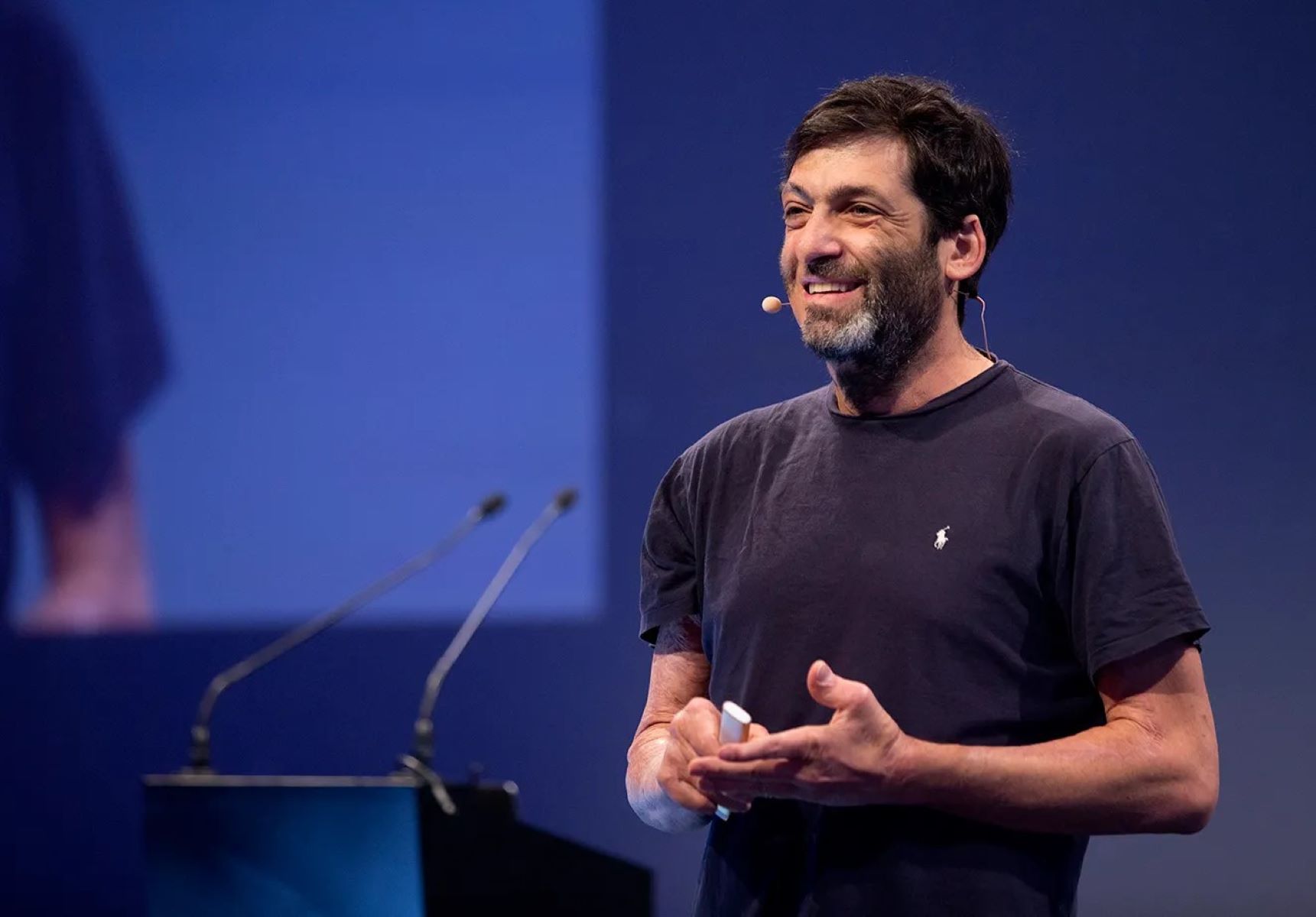 The Shocking Transformation Of Dan Ariely's Beard!