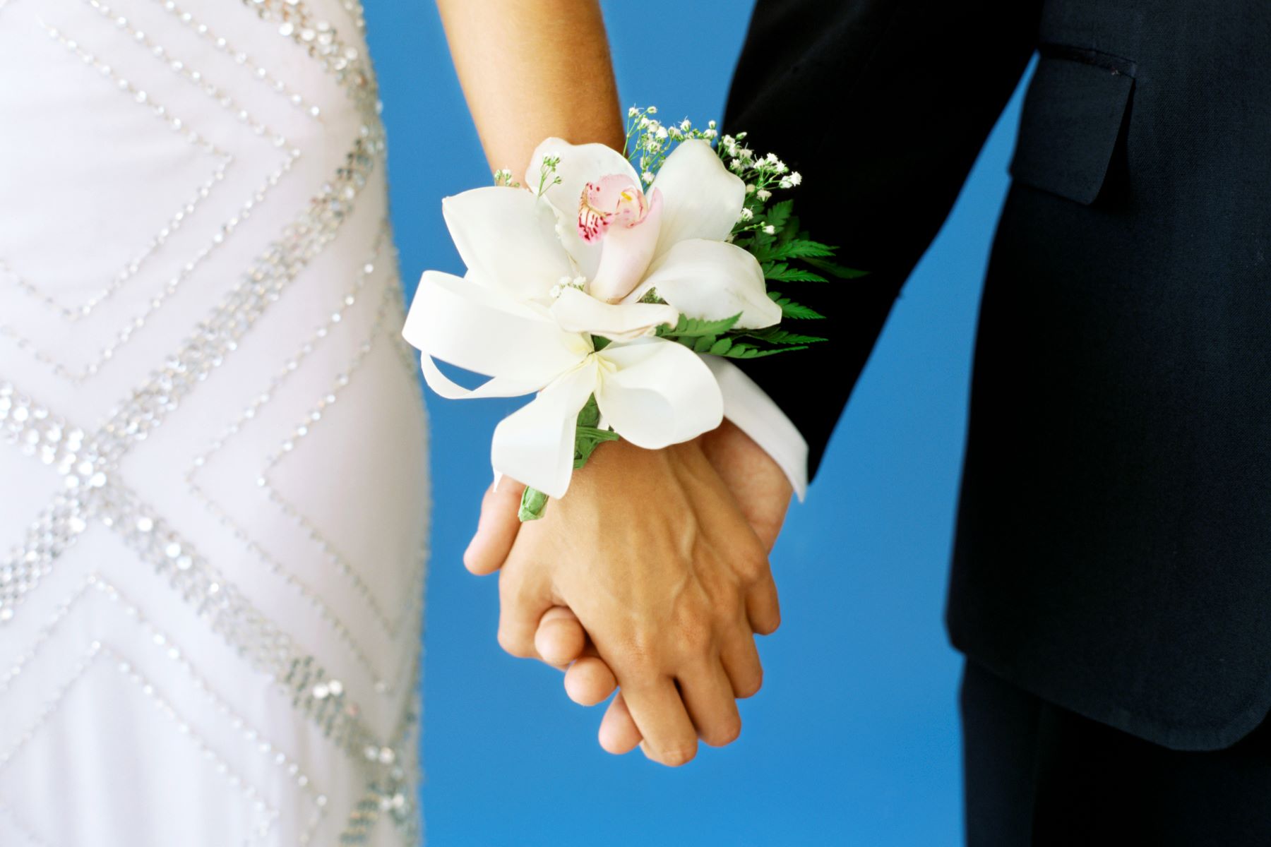 The Surprising Trend: High School Students Still Buying Corsages For Prom