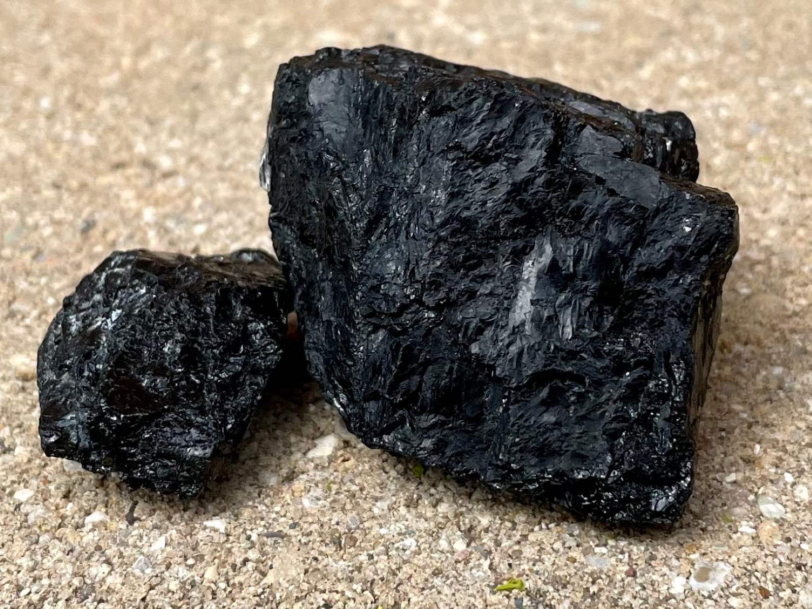 The Ultimate Guide To Identifying Real Black Tourmaline