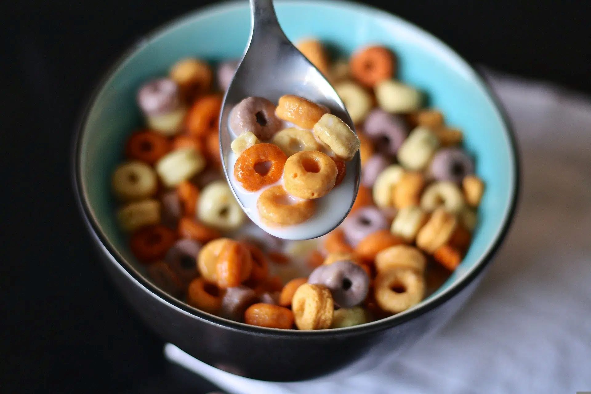 You Won’t Believe What Happens When You Eat Cereal With Water Instead Of Milk!