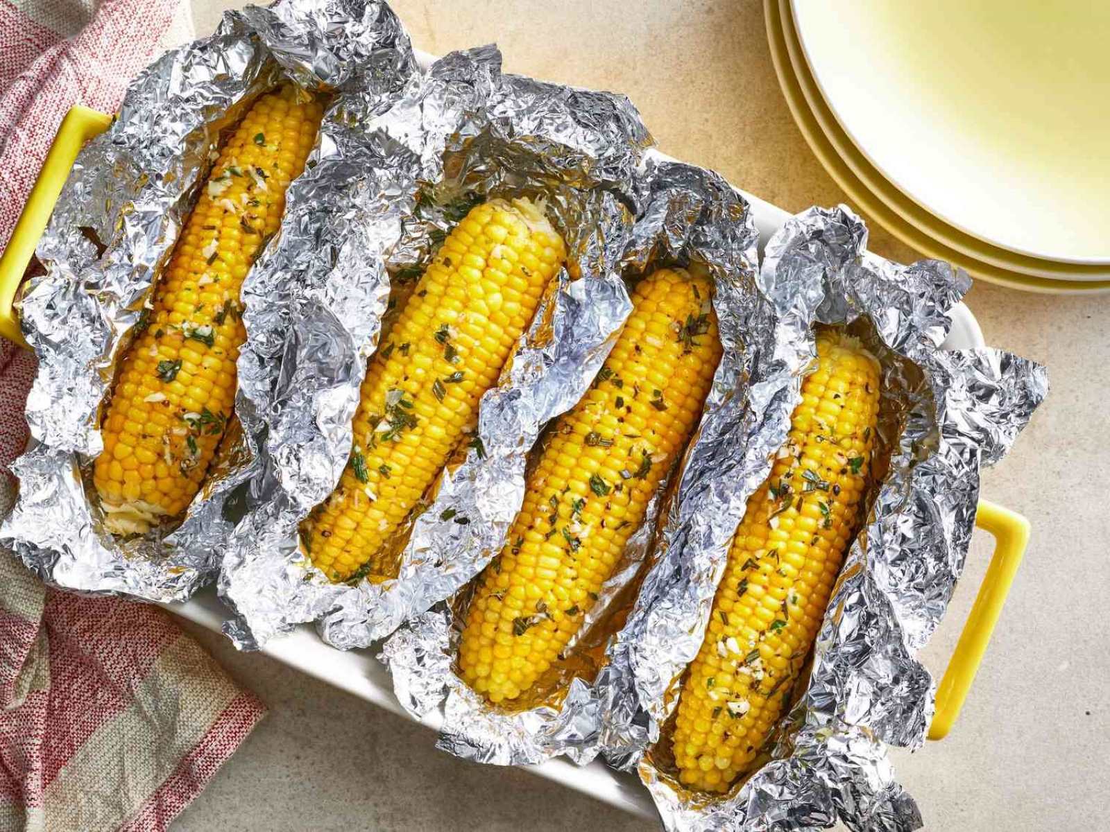 How To Reheat Corn On The Cob In The Microwave